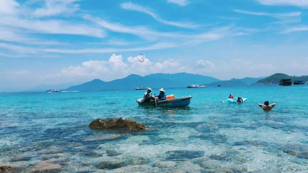 吉鹿力问答社区,我是女生内裤里每次总湿,没有黏黏的..也没有白带什么意思?尽在其中